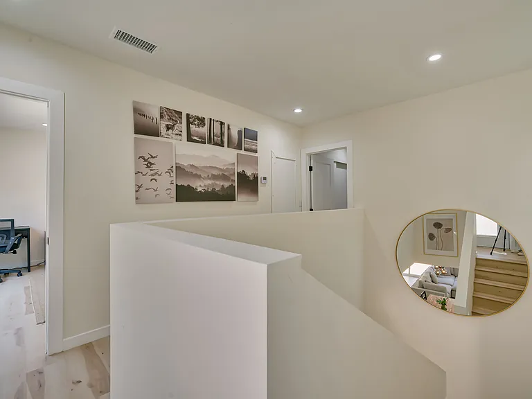 9042 Phyllis Ave #A — Photo 19