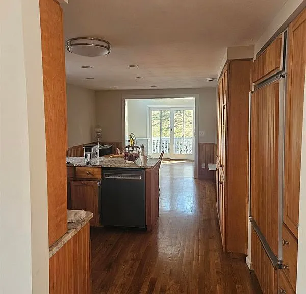 18 Landsdown Dr #18 — Photo 11