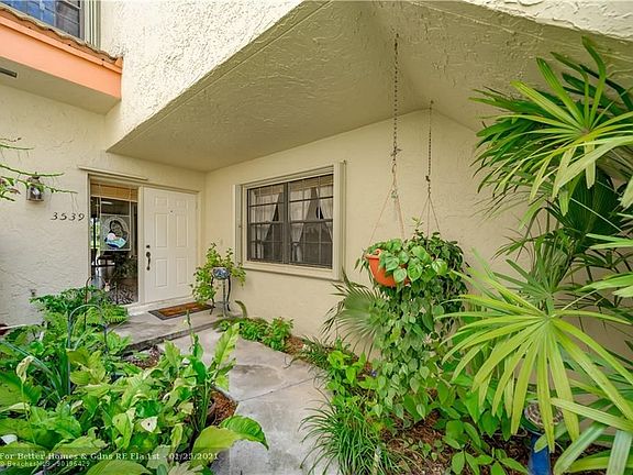 4th image of 3539 Emerald Oaks Dr #2804