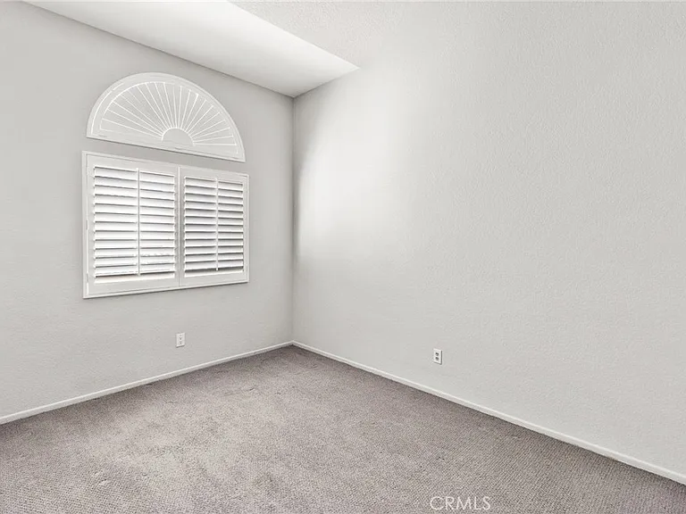 166 Almador — Photo 20