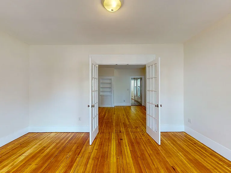 679 Winchester Ave #2 — Photo 10