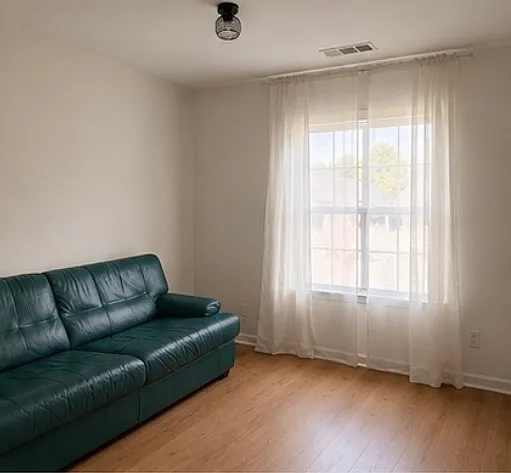 637 Oakside Pl — Photo 7