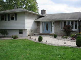 2 Harts Hill Cres, Whitesboro, NY 13492