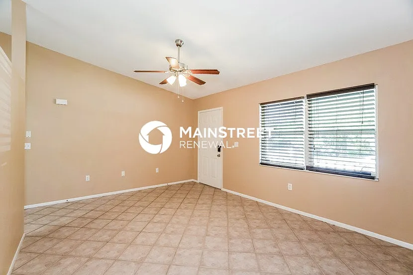 701 Leffingwell Ave — Photo 3