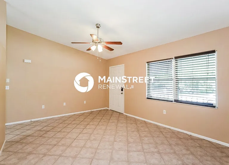 701 Leffingwell Ave — Photo 3