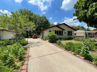 2135 Macarthur Rd, Waukesha, WI 53188