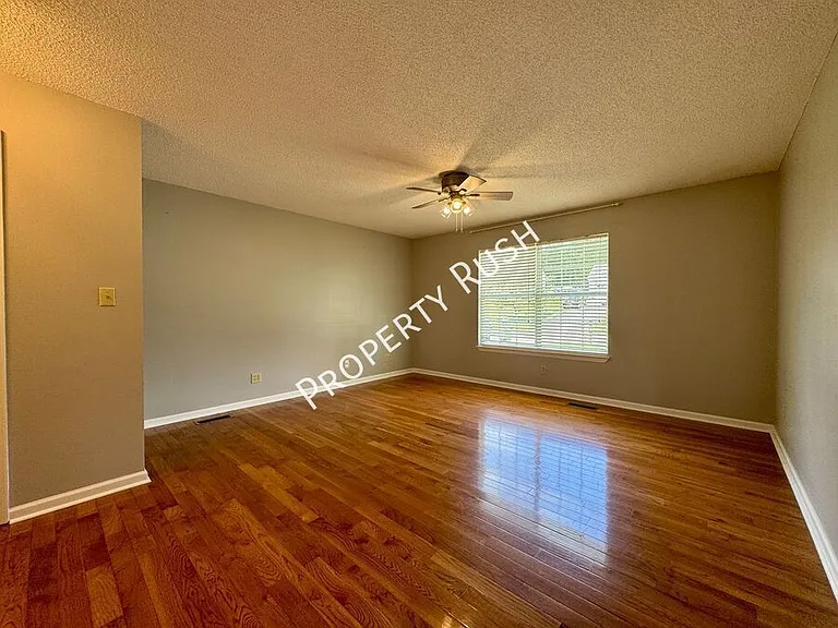 53 Spring Wind Cir — Photo 18