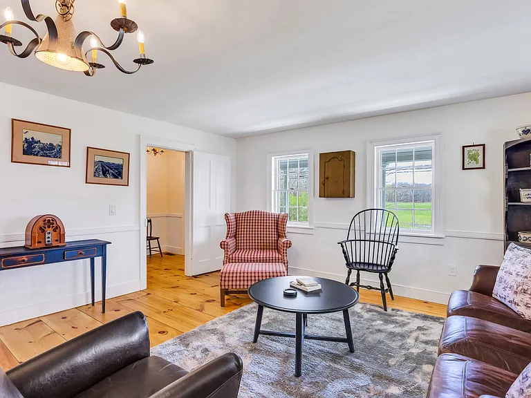 5120 Sound Ave — Photo 5