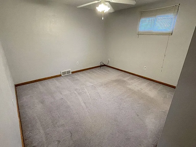 R2617 Bedford St #5 — Photo 10