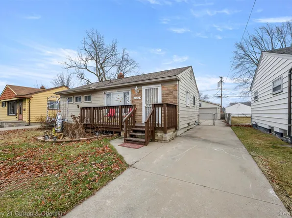 26260 Bryan St, Roseville, MI 48066