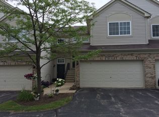 3422 Blue Ridge Dr, Carpentersville, IL 60110
