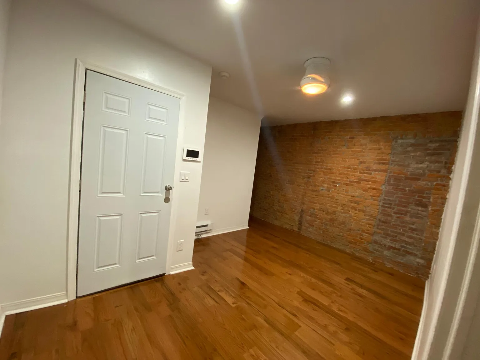 2218 N Howard St — Photo 2