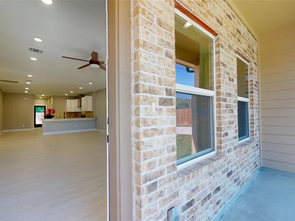 8709 Wheatley St, Houston, TX 77088