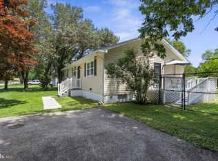 29944 Burton Rd, Mechanicsville, MD 20659