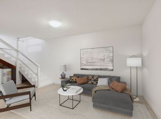 2221 Burgundy St #2225, New Orleans, LA 70117