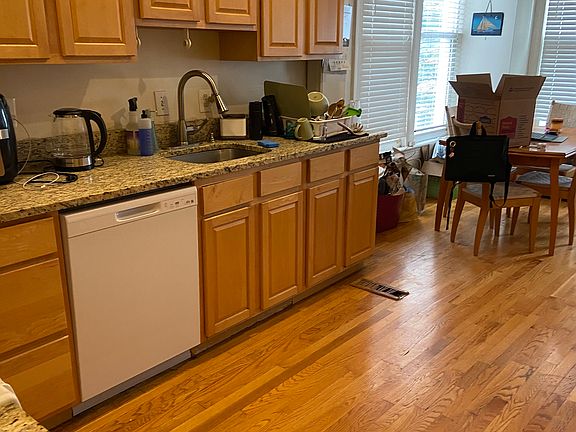 Eat in Kitchen