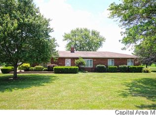 765 Lynnwood Ln, Springfield, IL 62711