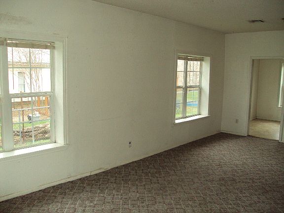 5th image of 1408 W Vinita Ave