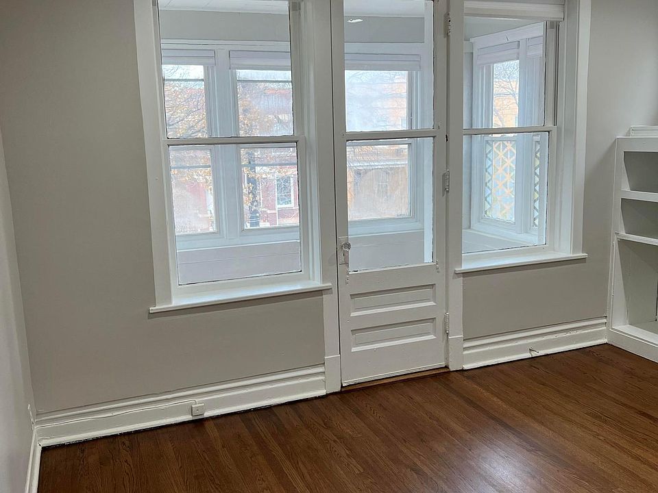 Living Room & Sun Room