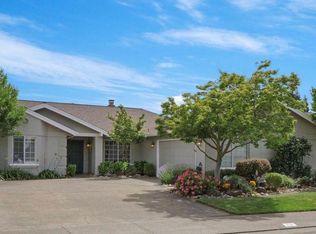 410 Mokelumne River Dr, Lodi, CA 95240