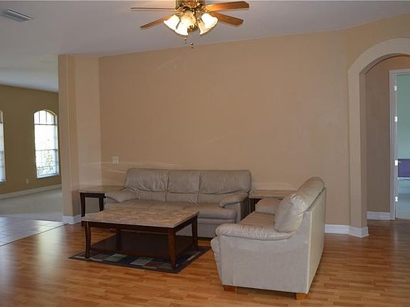 4th image of 19003 Dove Creek Dr