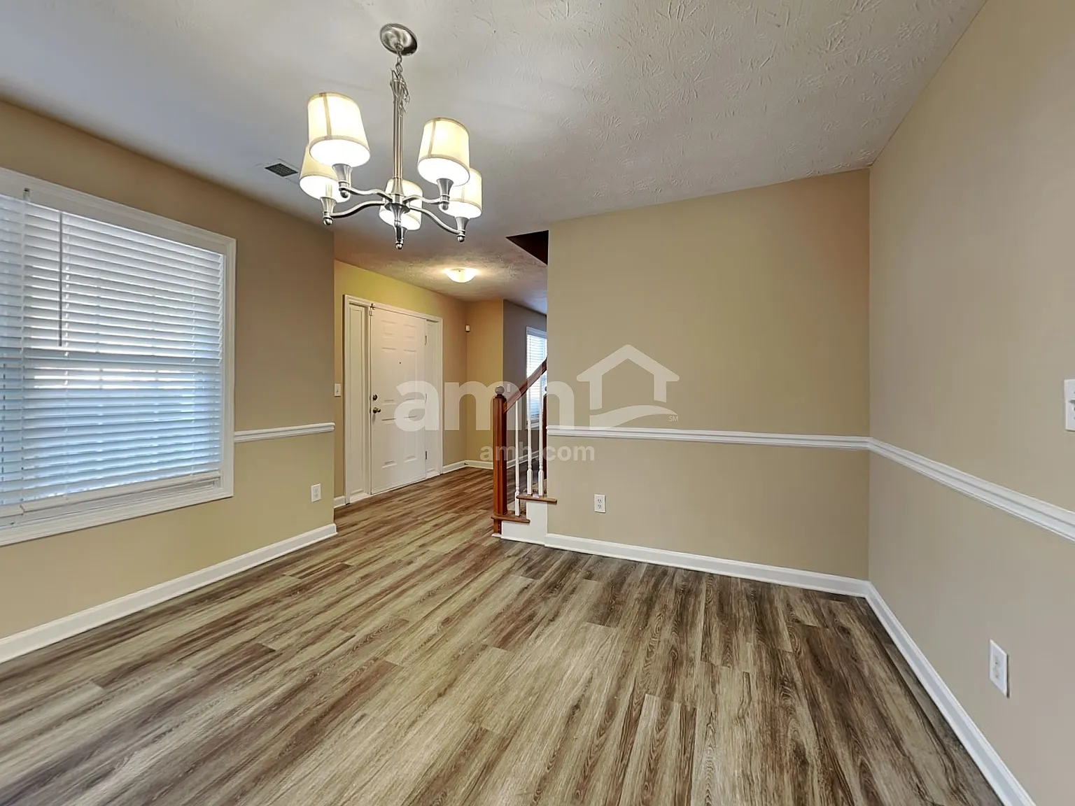 4 bed, 2.5 bath, 2246 sqft, $2,265 — Photo 4