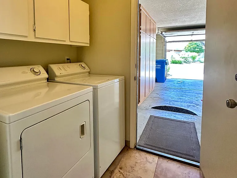 4014 E Cortez St — Photo 30