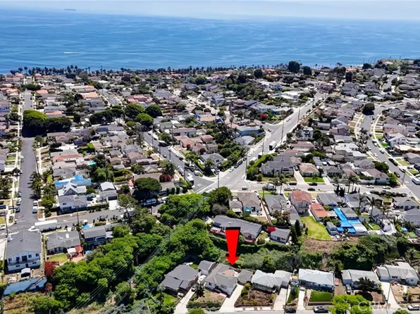 2741 S Walker Ave, San Pedro, CA 90731