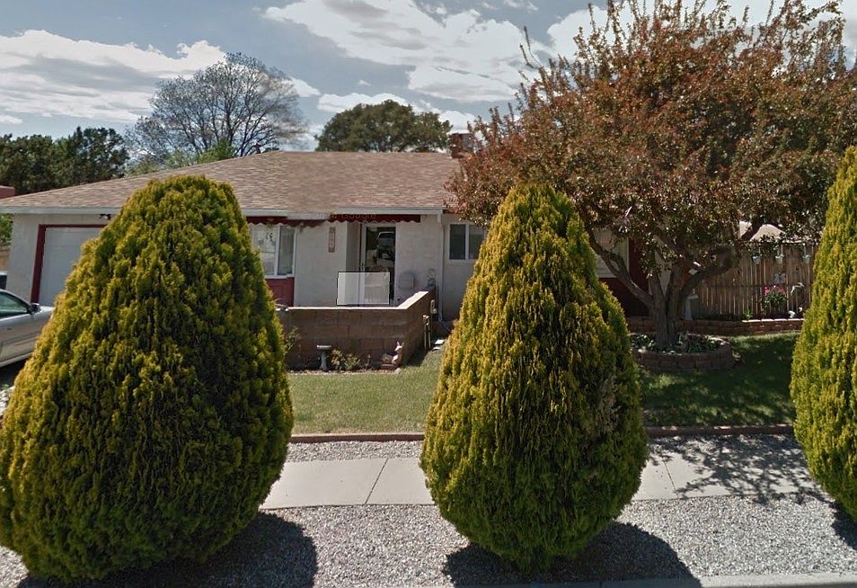 1st image of 461 Cheryl Ave