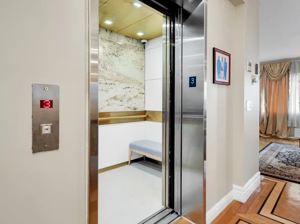 32 East 74th Street image 9 of 16