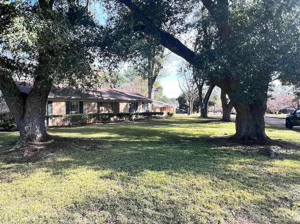 413 Hillmont Ave, Longview, TX 75601