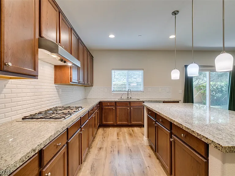 2884 Green Falls Ave — Photo 3