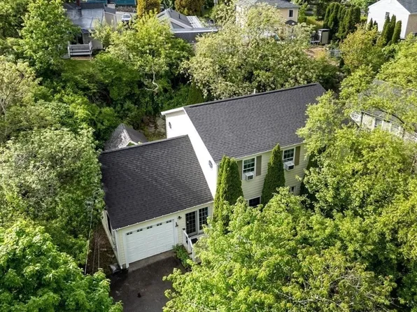 11 Pigeon Hill St #C, Rockport, MA 01966