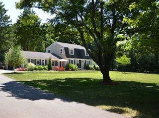 14 Chachapacasset Rd, Barrington, RI 02806