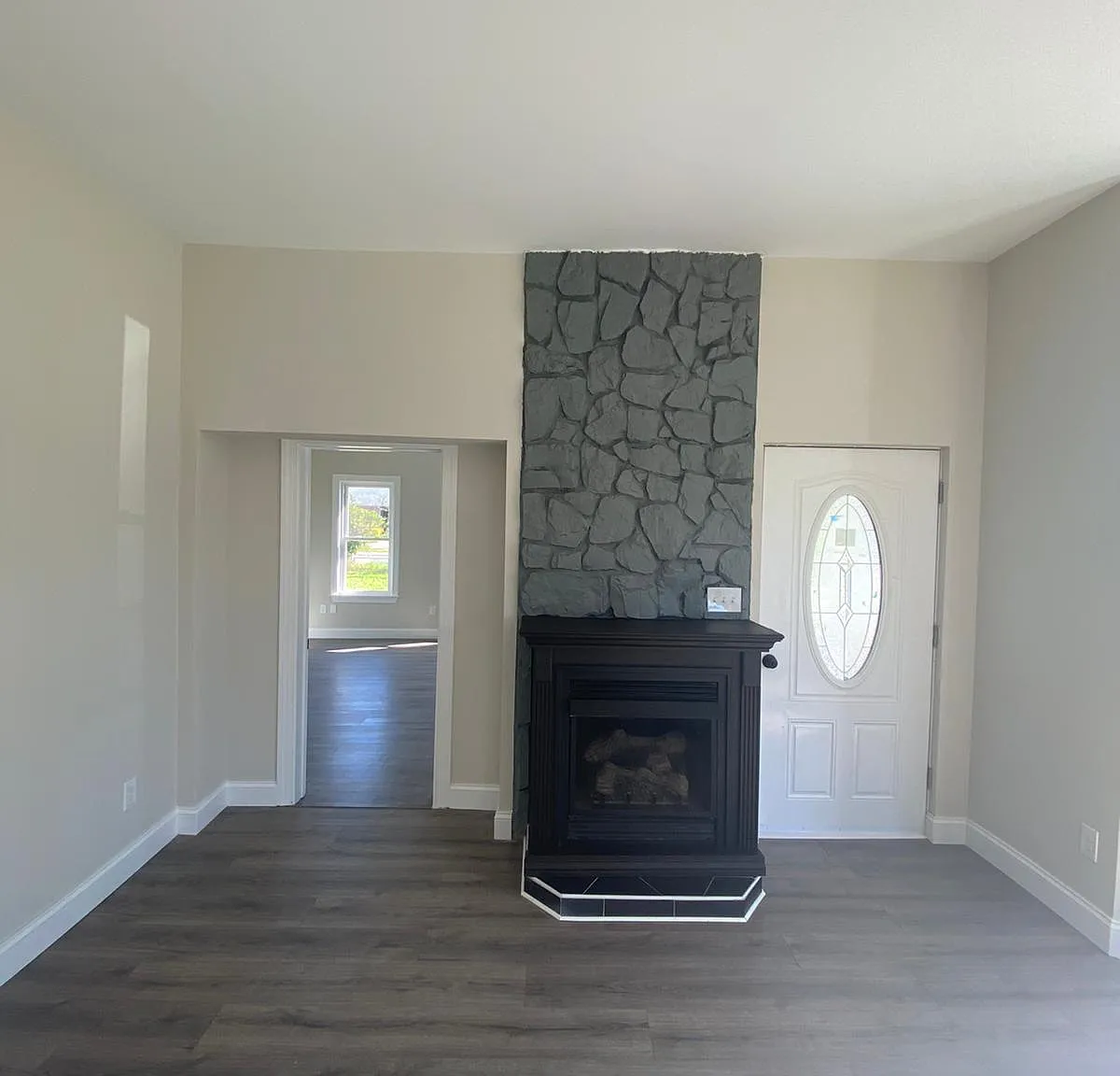 489 Delsea Dr — Photo 3