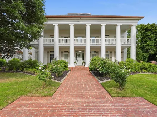 440 Savannah Park Cir, Conway, AR 72034