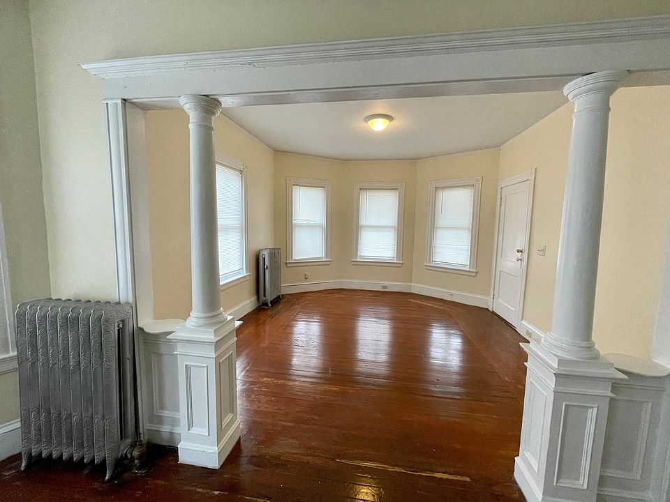 1st image of 45 Sorrento St #1