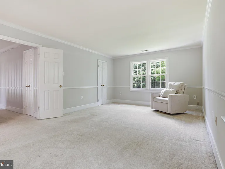 6817 Jeremiah Ct — Photo 20