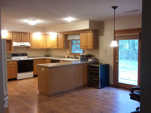 Kitchen/Breakfast Nook