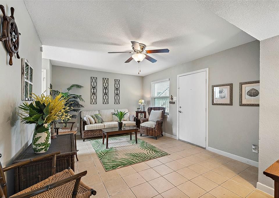 1st image of 2502 Avenue L APT 1