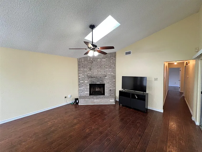 16202 Edgerly Ct — Photo 8