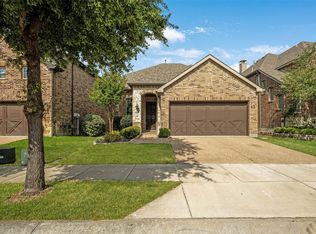 408 Highwood Trl, Lewisville, TX 75056