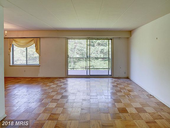 Entry into living area