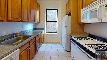 Rented by Bond New York