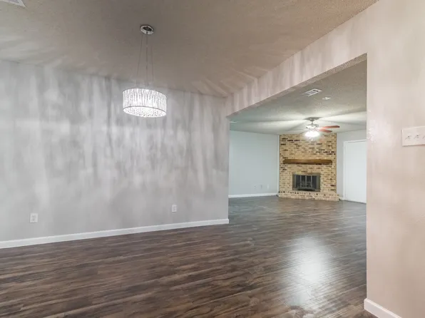 9715 Anderson Village Dr, Austin, TX 78729