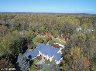 10002 High Hill Pl, Great Falls, VA 22066