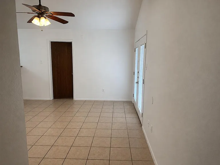 8205 W Gate Blvd #B — Photo 3
