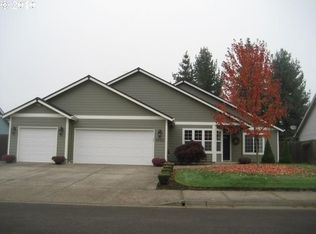1620 Daugherty Ave, Cottage Grove, OR 97424