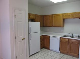 414 Crystal Point Dr, Washington Township, OH 45459