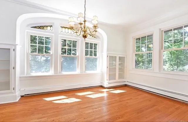 8 Laurel Ave — Photo 5